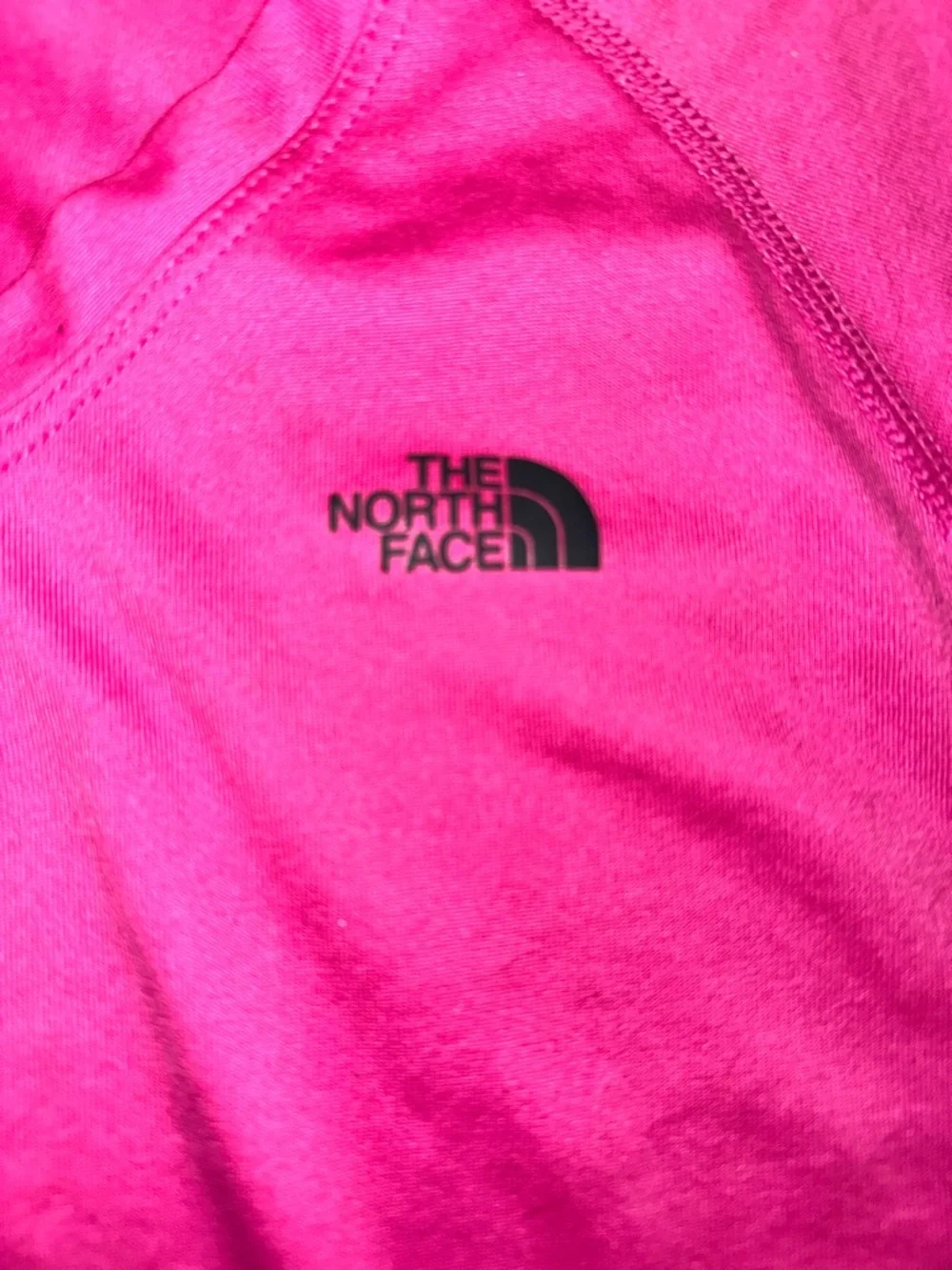 The North Face Women's Hot Pink Short-Sleeve V-Neck Tee - Picture 4 of 5